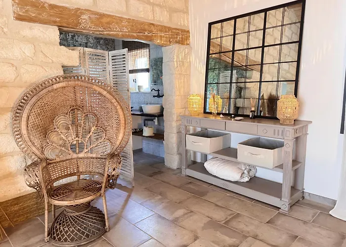 Le Domaine D'ambre La Maison Des Vendangeurs
